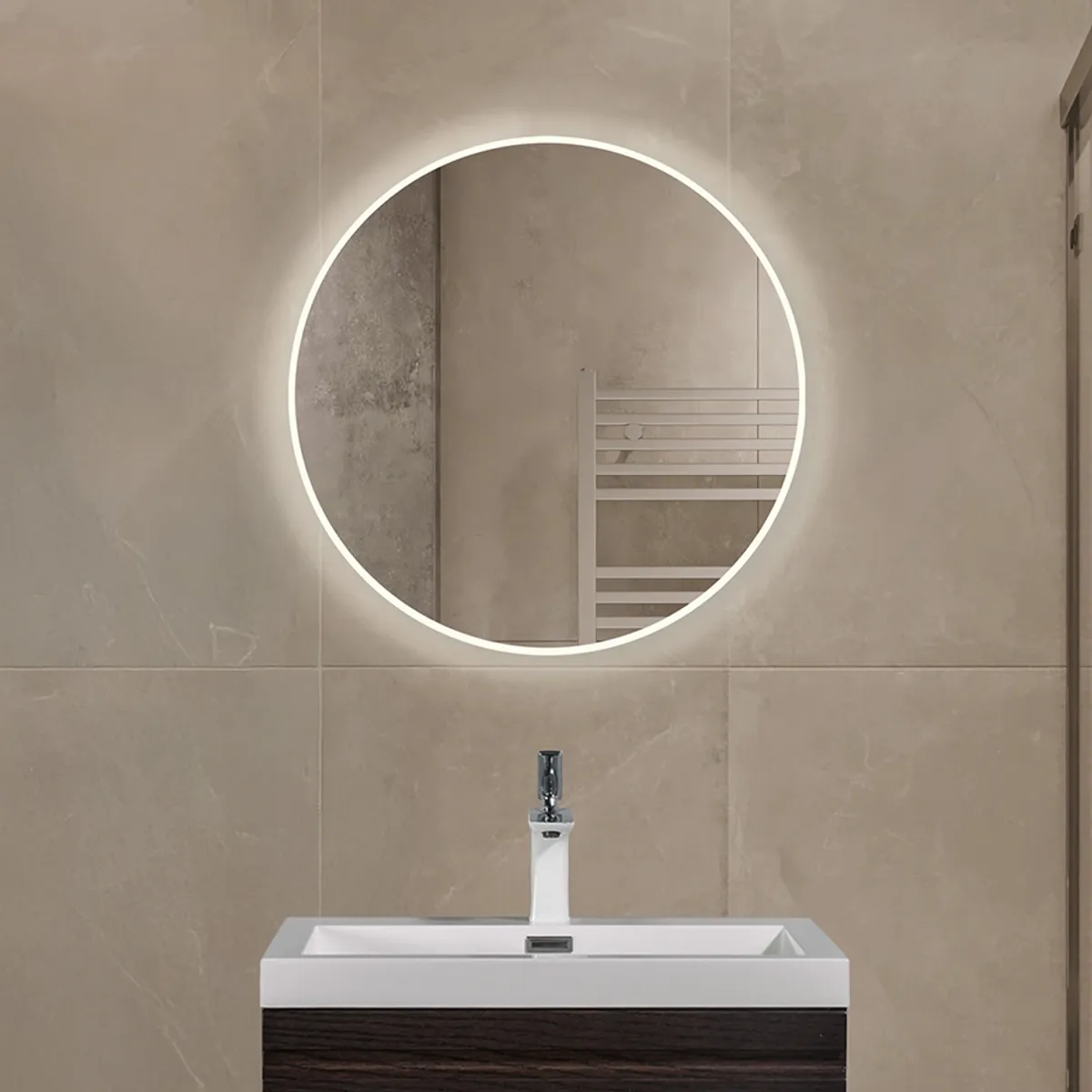 Badnor Lissie rundt baderomsspeil (60cm) med LED-belysning