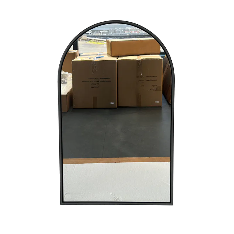 DEMOSPEIL (110) Buet speilskap 50cm med LED-belysning, USB & stikkontakt