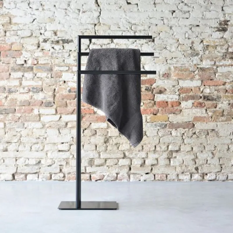 Sealskin Tube Håndklestativ 3-armet - SORT